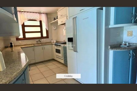 9_photo/952744f9df.93b8fa184532727f-ATLAS-e999bc21-e504-4ed9-8c3b-d5b90e7a8b19.jpg de casa à venda com 5 quartos, 330m² em Jurerê Internacional, Florianópolis