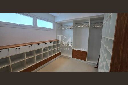 16_photo/952744f9f9.69530a6104d48ca1-ATLAS-da4deec6-eab9-4a9b-9ae7-f3b7decb1f3b.jpg de casa à venda com 4 quartos, 588m² em Jurerê Internacional, Florianópolis