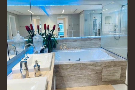 4_photo/952744fa39.3c20d05746a6d1b7-ATLAS-076c73bd-eb77-4bbe-a087-e637b1020fb5.jpg de casa à venda com 5 quartos, 750m² em Jurerê Internacional, Florianópolis