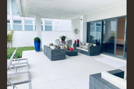 11_photo/952744fa39.3c20d05746a6d1b7-ATLAS-4c49909d-bc19-47da-8f1d-84e6f0d3ef4e.jpg de casa à venda com 5 quartos, 750m² em Jurerê Internacional, Florianópolis