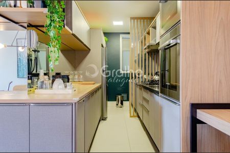 2_photo/952744fb63.8e8dcf3e04339943-ATLAS-27749f44-0b73-4918-8e2d-3a3aaf1bd90c.jpg de apartamento para alugar com 2 quartos, 107m² em Jurerê Internacional, Florianópolis