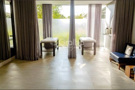 32_photo/952744fb63.8e8dcf3e04339943-ATLAS-83a1232c-c11f-456f-a104-e31f06b72a87.jpg de apartamento para alugar com 2 quartos, 107m² em Jurerê Internacional, Florianópolis