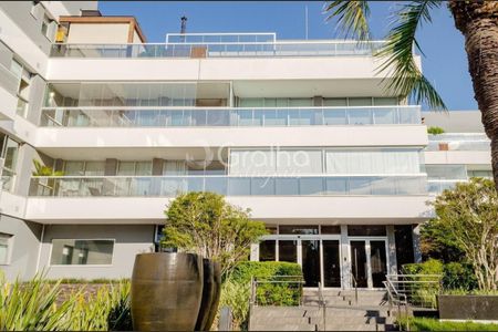 45_photo/952744fb63.8e8dcf3e04339943-ATLAS-aea6f817-018f-44ab-9c70-b06e5b4f00f6.jpg de apartamento para alugar com 2 quartos, 107m² em Jurerê Internacional, Florianópolis