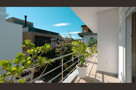 30_photo/952744fbab.e7056842b54bb805-ATLAS-a2df0da4-0e4d-4d2f-addc-17279d8702e2.jpg de casa à venda com 4 quartos, 600m² em Jurerê, Florianópolis