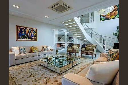 11_photo/952744fbad.ceff8192393c33de-ATLAS-7e7ebe74-903c-474b-aa00-ca655ae04e04.jpg de casa à venda com 5 quartos, 826m² em Jurerê Internacional, Florianópolis