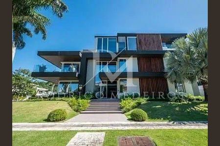 2_photo/952744fbcb.49e5f4e107e90c19-ATLAS-6bc65649-6c35-460f-a044-0dd05a7a7308.jpg de casa à venda com 7 quartos, 780m² em Jurerê, Florianópolis