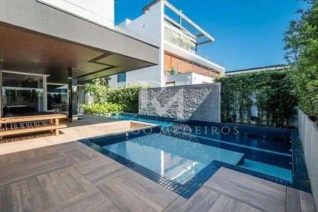 21_photo/952744fbcb.49e5f4e107e90c19-ATLAS-aca622ee-1dde-411d-8cc0-0701479b6f6f.jpg de casa à venda com 7 quartos, 780m² em Jurerê, Florianópolis