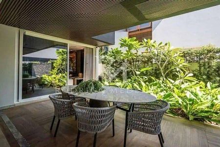 18_photo/952744fbcb.49e5f4e107e90c19-ATLAS-d69e33b4-fb50-4eba-b447-b81a965b8504.jpg de casa à venda com 7 quartos, 780m² em Jurerê, Florianópolis