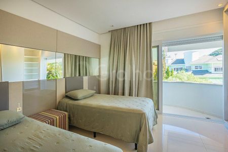 37_photo/952744fbcd.821bca6a381fcd78-ATLAS-0100e454-89ce-4151-b583-e9a33e50e318.jpg de casa à venda com 6 quartos, 815m² em Jurerê Internacional, Florianópolis