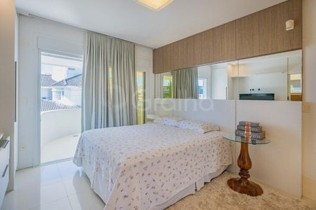 24_photo/952744fbcd.821bca6a381fcd78-ATLAS-d6b8fdc7-05a7-4d2c-872e-1c8b34d4b91e.jpg de casa à venda com 6 quartos, 815m² em Jurerê Internacional, Florianópolis