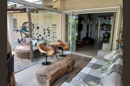 3_photo/9527450a0f.a80a6b862e985aa6-ATLAS-e6cd1c80-2bbd-42fb-8ed5-1024c5758f3e.jpg de casa à venda com 3 quartos, 200m² em Daniela, Florianópolis