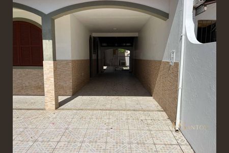 5_photo/952745a9b5.51e9d72e285c0521-ATLAS-3f4e9070-9988-4db8-8eb9-059fadb95574.jpg de casa à venda com 3 quartos, 150m² em Daniela, Florianópolis