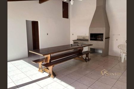 10_photo/952745a9b5.51e9d72e285c0521-ATLAS-9381420b-9f06-4374-a0fb-6e8a30fd55e6.jpg de casa à venda com 3 quartos, 150m² em Daniela, Florianópolis