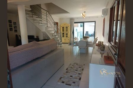 8_photo/952745aa19.c696d6dfecea6f1c-ATLAS-535c7403-767e-44df-b8ff-3368e6596e35.jpg de casa à venda com 3 quartos, 250m² em Daniela, Florianópolis