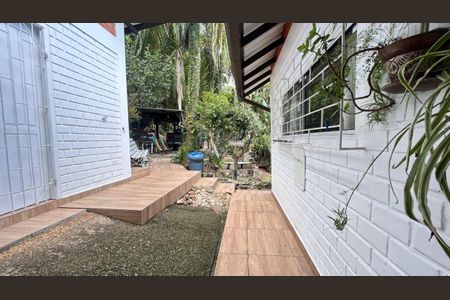 30_photo/952745abd7.80b9e32f684c5c34-ATLAS-0c3ef958-8e7e-43de-adeb-d9fe68dff5a1.jpg de casa à venda com 6 quartos, 141m² em Daniela, Florianópolis