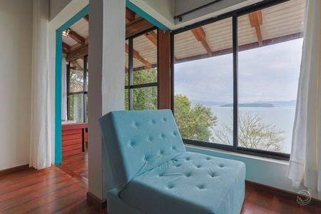 9_photo/952745c469.0582e041c8c0511b-ATLAS-d9b26c24-7ff5-4e0a-bb40-5d2fdc9af6ee.jpg de casa à venda com 5 quartos, 550m² em Sambaqui, Florianópolis