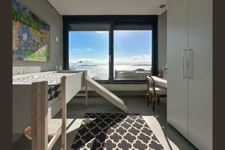 21_photo/952745de6b.c957eccfe6e96e5f-ATLAS-9c788bfa-ca8e-49a2-a55d-374ee0589888.jpg de casa à venda com 4 quartos, 511m² em Sambaqui, Florianópolis