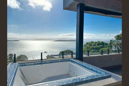 9_photo/952745de6b.c957eccfe6e96e5f-ATLAS-9dcdd7c5-4b18-4bd0-b521-dfc03ef2d6da.jpg de casa à venda com 4 quartos, 511m² em Sambaqui, Florianópolis