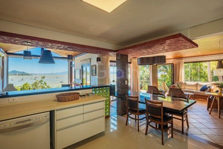 13_photo/9527465e15.4b1992a7ab35c141-ATLAS-d4e1e0cb-b8c0-4e8b-9ad6-022136ead805.jpg de casa à venda com 5 quartos, 302m² em Santo Antonio de Lisboa, Florianópolis