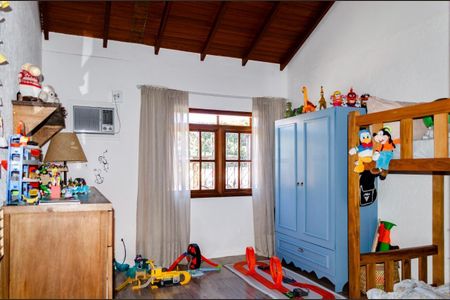 15_photo/9527465f05.998e17c0ad9a15de-ATLAS-7cd318f4-e7f4-4139-b7bd-09289c236faa.jpg de casa à venda com 4 quartos, 250m² em Santo Antonio de Lisboa, Florianópolis