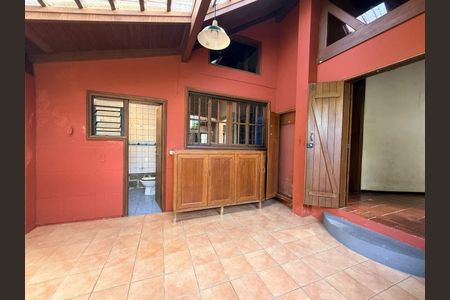 27_photo/9527465f3f.f468b0c7bf094498-ATLAS-9ea62384-2a18-4fd6-8d67-63d7f83e0c4d.jpg de casa à venda com 4 quartos, 250m² em Santo Antonio de Lisboa, Florianópolis