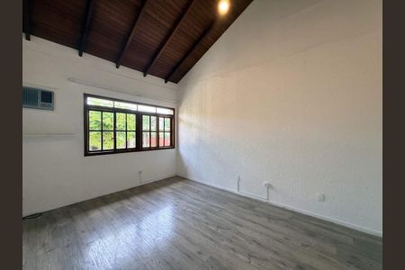 20_photo/9527465f3f.f468b0c7bf094498-ATLAS-afc2d612-2d6a-4f36-9610-d41d7fb0e9dd.jpg de casa à venda com 4 quartos, 250m² em Santo Antonio de Lisboa, Florianópolis