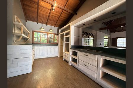 11_photo/9527465f3f.f468b0c7bf094498-ATLAS-de831095-6a74-4f74-9bb0-e54a7988f452.jpg de casa à venda com 4 quartos, 250m² em Santo Antonio de Lisboa, Florianópolis