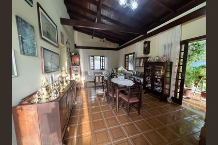 4_photo/9527466339.ead0744c2329e0c8-ATLAS-a2ef58e0-bb8a-487f-815d-6188863cd01a.jpg de casa à venda com 4 quartos, 160m² em Sambaqui, Florianópolis
