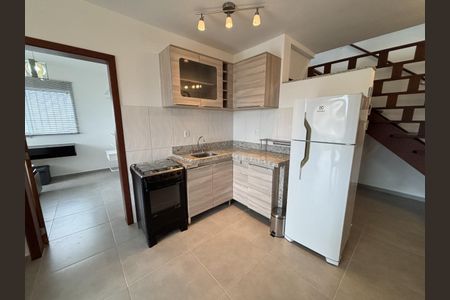17_photo/952746633f.f57be48fad3c3dec-ATLAS-d67a44e0-fe80-4db3-a8c0-97545edf1a7b.jpg de casa à venda com 4 quartos, 227m² em Sambaqui, Florianópolis