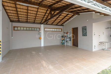 11_photo/9527467649.56f87905458f71eb-ATLAS-66a5c697-e913-4e8c-ba47-9e05ecc026ed.jpg de casa à venda com 5 quartos, 328m² em Sambaqui, Florianópolis