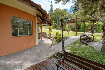 39_photo/9527467649.56f87905458f71eb-ATLAS-7b03f07a-1ed7-4abf-af4b-0676bd6cc8e9.jpg de casa à venda com 5 quartos, 328m² em Sambaqui, Florianópolis