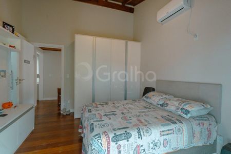 23_photo/9527467649.56f87905458f71eb-ATLAS-ff9f869b-75ae-4614-b8d3-fdc2f3772afb.jpg de casa à venda com 5 quartos, 328m² em Sambaqui, Florianópolis