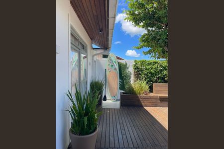 11_photo/95274676f5.0c9608af7fe367f3-ATLAS-20fc2ea5-dbd6-4515-bc9a-9ab9bdf6c3a9.jpg de casa à venda com 3 quartos, 165m² em Sambaqui, Florianópolis