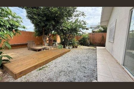 9_photo/9527467707.4e1a6e6486a440d9-ATLAS-ac3a0735-75ae-4c52-83cd-8e1d2e646f31.jpg de casa à venda com 3 quartos, 158m² em Sambaqui, Florianópolis