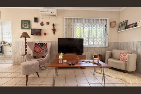 6_photo/95274677a7.e3da74daae84817a-ATLAS-5ceb9fa6-776e-41f9-b921-44a7b1c4fd27.jpg de casa à venda com 3 quartos, 157m² em Sambaqui, Florianópolis