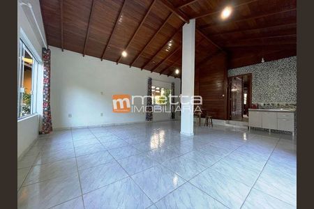 4_photo/95274677d3.1ee954665fa22826-ATLAS-30fb7455-ea1f-4045-aebf-54251f6c9023.jpg de casa à venda com 2 quartos, 98m² em Sambaqui, Florianópolis