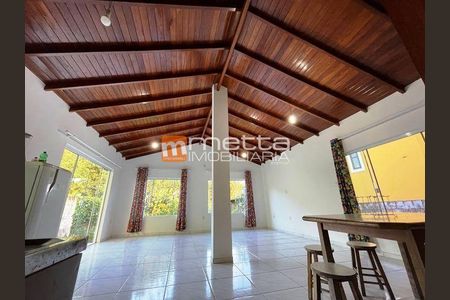 11_photo/95274677d3.1ee954665fa22826-ATLAS-8d44df2f-d8aa-46f5-a78b-5dafe4ae9522.jpg de casa à venda com 2 quartos, 98m² em Sambaqui, Florianópolis