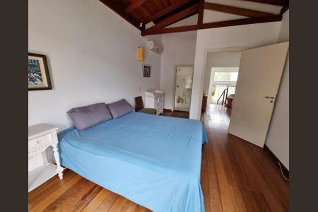 32_photo/95274677e9.46ae6cbe0761d4fa-ATLAS-66a4d553-a061-4b78-bb14-241bb9e8656d.jpg de casa à venda com 3 quartos, 410m² em Sambaqui, Florianópolis