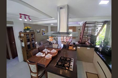 12_photo/95274677e9.be31b5bde481aac2-ATLAS-54edfd9c-7ad9-4da2-9fe5-0d3fbdd6d563.jpg de casa à venda com 2 quartos, 160m² em Sambaqui, Florianópolis