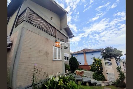 29_photo/95274677e9.be31b5bde481aac2-ATLAS-ad9948e4-2ce4-4dff-bfd9-bef09594c35f.jpg de casa à venda com 2 quartos, 160m² em Sambaqui, Florianópolis