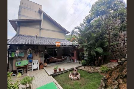 28_photo/95274677e9.be31b5bde481aac2-ATLAS-b3d3c686-573d-4ba4-af68-b913b1f7fde6.jpg de casa à venda com 2 quartos, 160m² em Sambaqui, Florianópolis