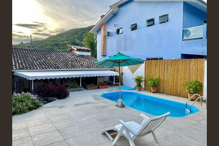 19_photo/95274677eb.f4a5c666155909d5-ATLAS-e628d956-83df-49f7-9281-e62fea4ba92c.jpg de casa à venda com 4 quartos, 350m² em Sambaqui, Florianópolis