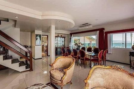 24_photo/9527467a6d.02e76da821d64bb7-ATLAS-32bec71d-5c5c-45da-aab0-7cd4bb2b41a5.jpg de casa à venda com 3 quartos, 300m² em Sambaqui, Florianópolis