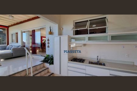 12_photo/9527467a6d.02e76da821d64bb7-ATLAS-49ed46bf-30bc-4fc0-b3d0-2f484e2eba63.jpg de casa à venda com 3 quartos, 300m² em Sambaqui, Florianópolis