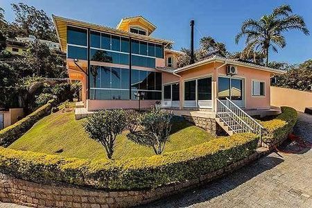 39_photo/9527467a6d.02e76da821d64bb7-ATLAS-81196aae-e0f4-446b-a8ae-ad07658c1e50.jpg de casa à venda com 3 quartos, 300m² em Sambaqui, Florianópolis