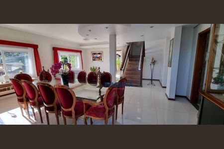 14_photo/9527467a6d.02e76da821d64bb7-ATLAS-c3e946d9-93cb-4d24-86e5-d8b15de894ef.jpg de casa à venda com 3 quartos, 300m² em Sambaqui, Florianópolis