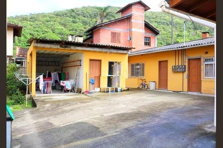 6_photo/9527467b79.8cbbc6e43ead3576-ATLAS-e0217a9f-61a4-440a-b9c7-cd9711424b1d.jpg de casa à venda com 11 quartos, 400m² em Sambaqui, Florianópolis