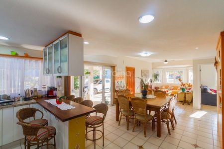 10_photo/9527467b7d.f469cfda097b0aa9-ATLAS-4158e4e2-10c9-4f61-86f2-17e4aa0a896e.jpg de casa à venda com 4 quartos, 278m² em Sambaqui, Florianópolis