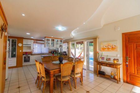 4_photo/9527467b7d.f469cfda097b0aa9-ATLAS-51ea3ff8-1dd8-403d-9821-0d75beb0b027.jpg de casa à venda com 4 quartos, 278m² em Sambaqui, Florianópolis