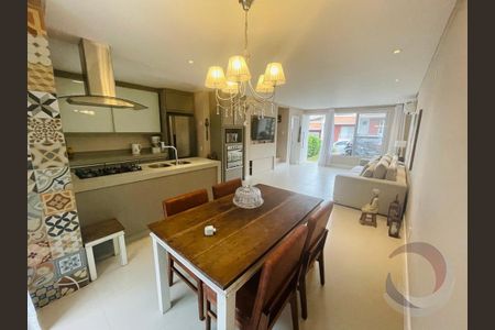 3_photo/9527467c6b.005b2c2c0d5e94b6-ATLAS-1b94462b-eca9-49e4-9eb4-dcc3af3557da.jpg de casa à venda com 3 quartos, 149m² em Sambaqui, Florianópolis